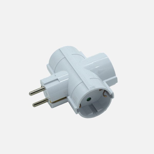 Eco Adaptador 3tomas Retract.mod4 2p+e 16a 230v Blanco Ptotecc. Infantil 4x8,5x10cm